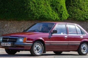 1983 nissan stanza se sedan 4d